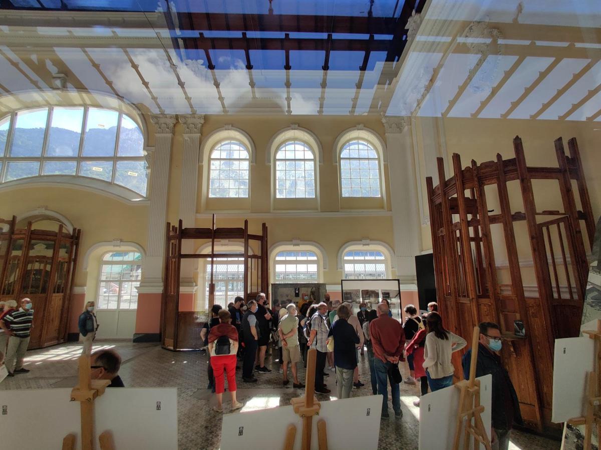 Апартаменти "Leo Pixel" Avairent Canfranc Estacion Екстер'єр фото